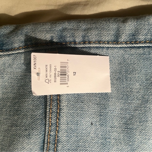 Size 12 old navy jean short - Picture 4 of 5